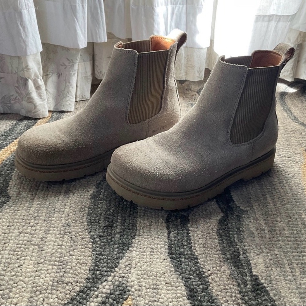 Birkenstock Highland Tan Suede Chelsea Boots